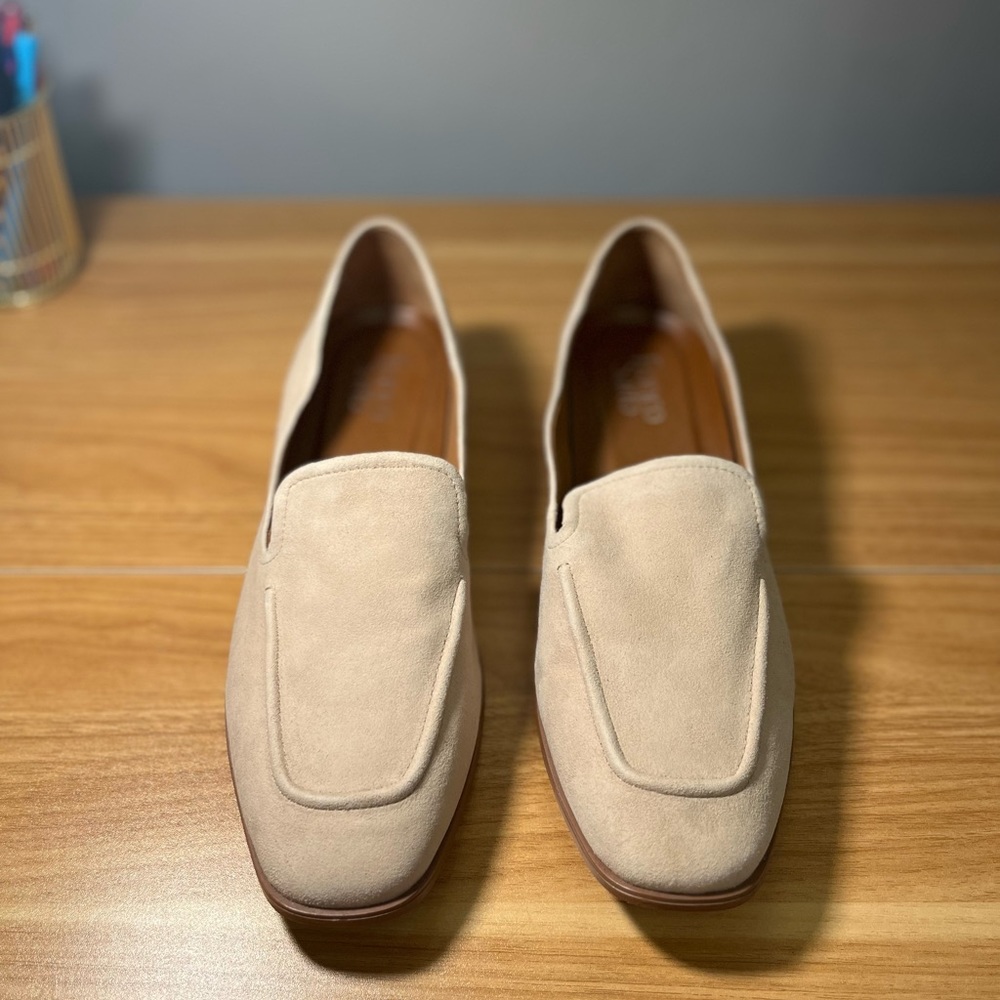 NWOT Franco Sarto Beige Loafer Flats Size 9.5